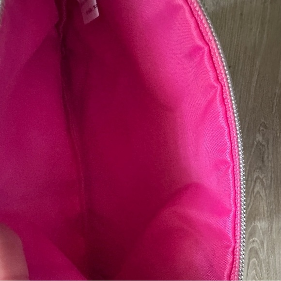 Ruby + Cash “Live your Dream” colorful makeup bag - Picture 6 of 11